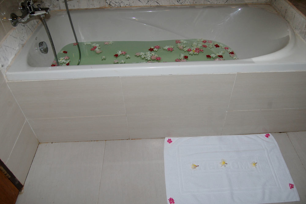 Man Myanmar Hotel Naypyidaw Buitenkant foto