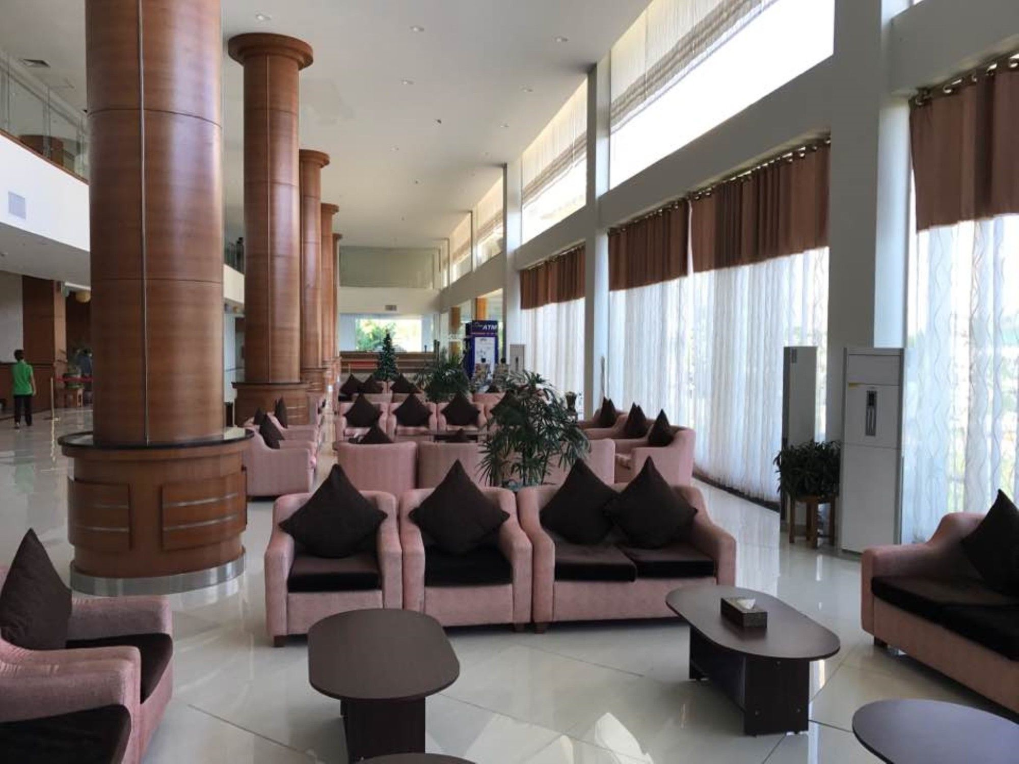 Man Myanmar Hotel Naypyidaw Buitenkant foto